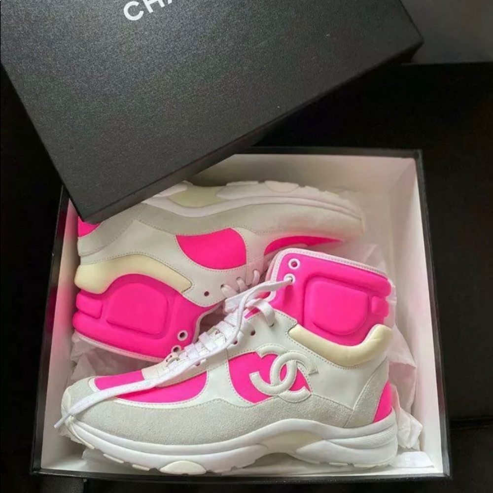 IN SEARCH OF CHANEL SNEAKERS SIZE 9 or 9.5
